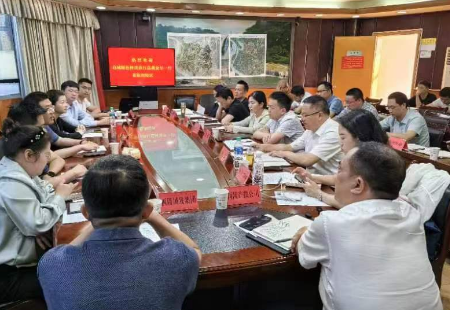 尊龙时凯绿色科技集团执行总裁金劼赴宜考察调研